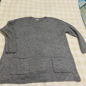 Gray Maurice’s sweater with pockets